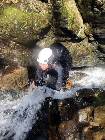 2022.4.10　軍刀利沢（沢登り）