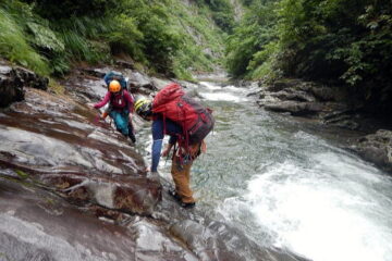 2016.7.17-19　東黒沢～ナルミズ沢（沢登り）