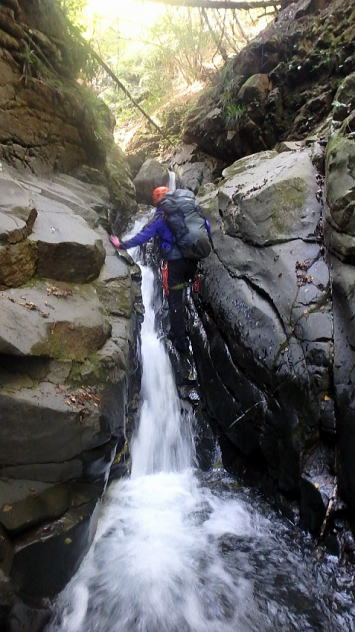 2016.10.23　鳥屋待沢（沢登り）