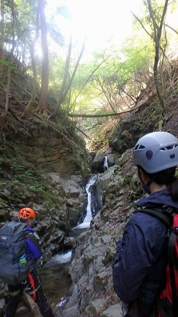 2016.10.23　鳥屋待沢（沢登り）