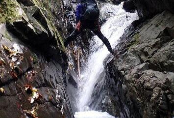 2016.10.23　鳥屋待沢（沢登り）