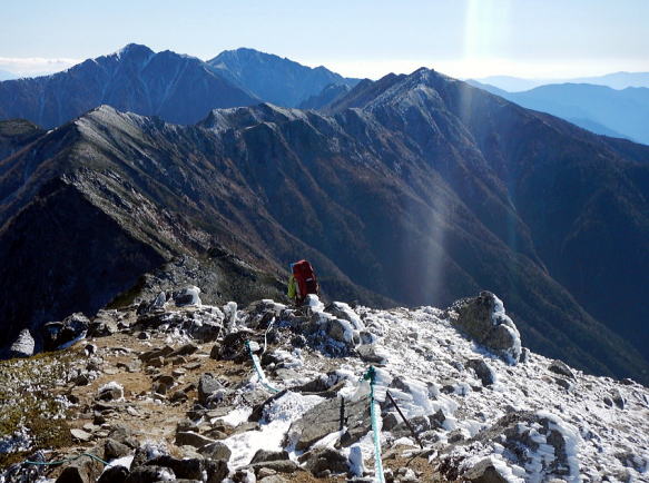 2016.11.3-7　中央アルプス縦走（将棋頭山 木曽駒ヶ岳 宝剣岳 空木岳 南駒ヶ岳 越百山 念丈岳 大島山 本高森山）（尾根歩き）