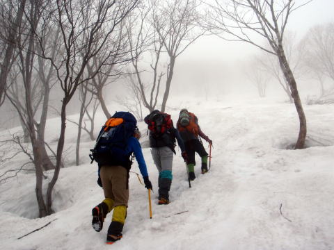 2015.4.11-12　巻機山（雪山）