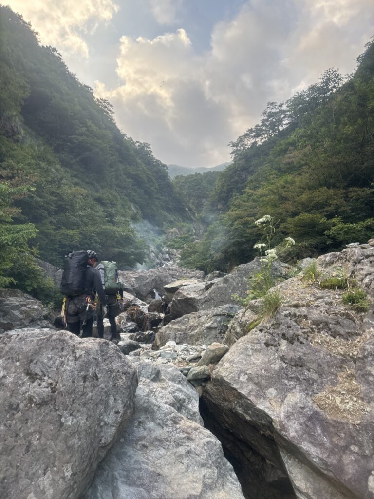 2025.8.30-31　谷川　万太郎谷本谷（沢登り）
