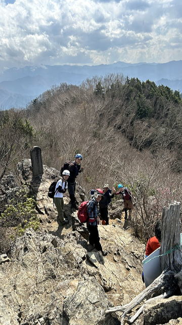 2025.4.26 両神山八丁尾根（ハイキング・岩トレ）