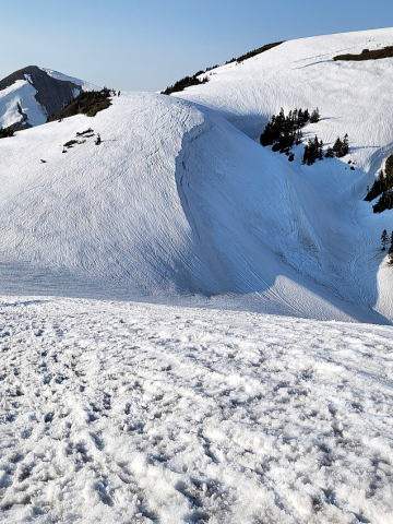 2025.4.26-27 巻機山(雪山)