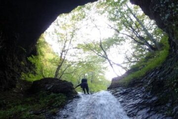 2011.10.8-10　穴堂沢 カケス沢（沢登り）