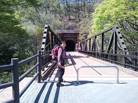 2013.4.13　甲州高尾山（尾根歩き）