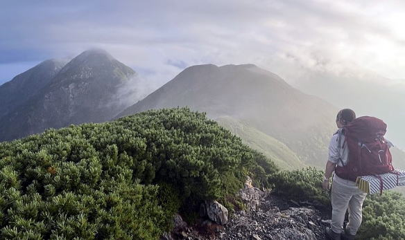 2025.8.20-23 千枚岳~悪沢岳~赤石岳~百閒洞~兎岳~聖岳(尾根歩き)