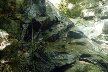 2011.5.21鬼石沢（沢登り）