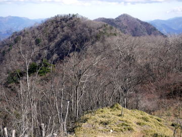 2020.11.22　本社ヶ丸から女坂峠と大沢山（ハイキング）
