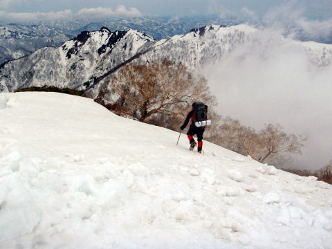2012.4.21-22 谷川・武能岳西尾根(雪山)