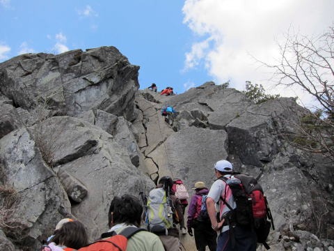 2012.5.5 乾徳山(尾根歩き)